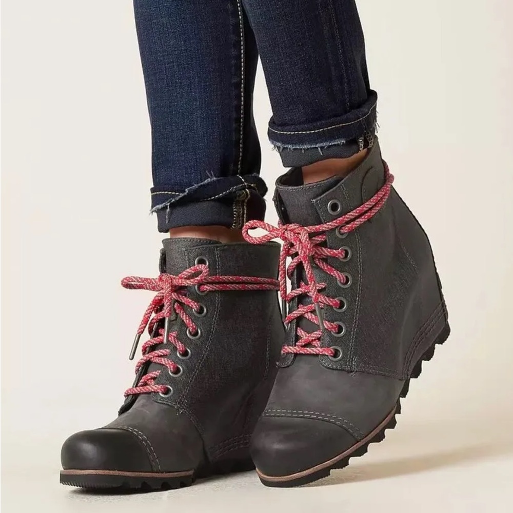 Sorel PDX premium wedge waterproof boots 7 gray leather coated canvas